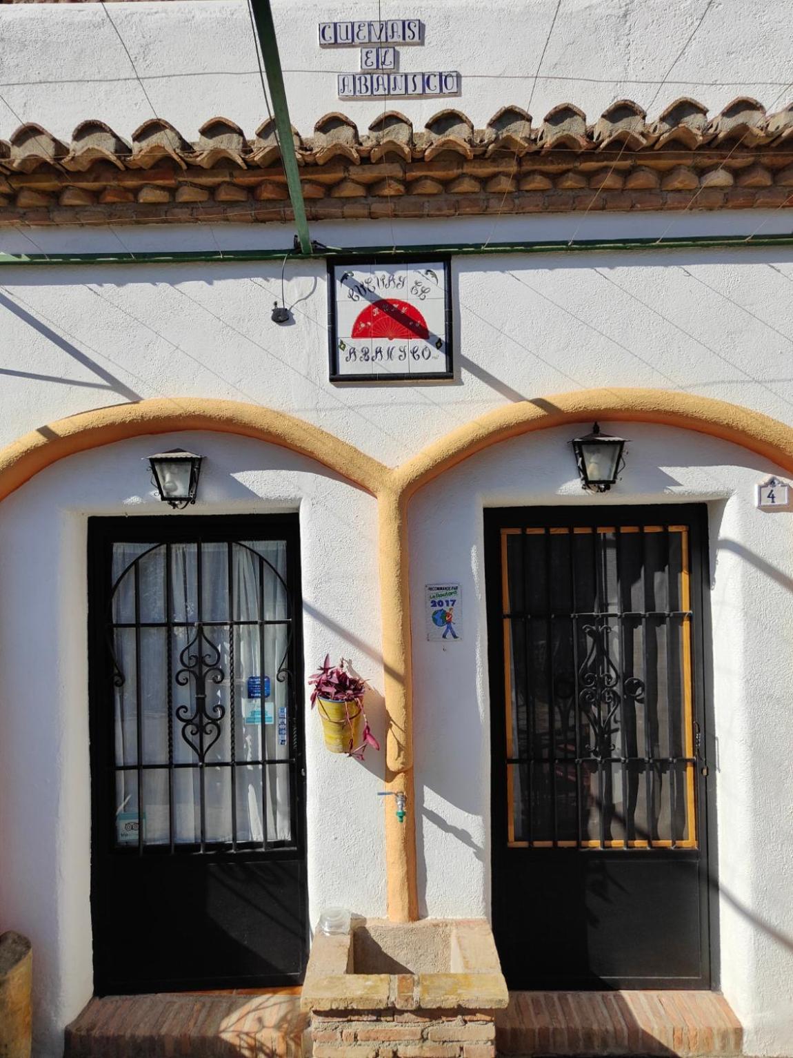 Cuevas El Abanico - Vtar Vivienda Turistica De Alojamiento Rural Гранада Екстериор снимка